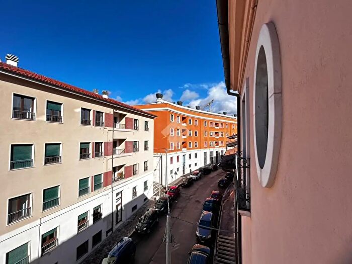Appartamento trilocale in vendita in Via Fontesecco, LAquila