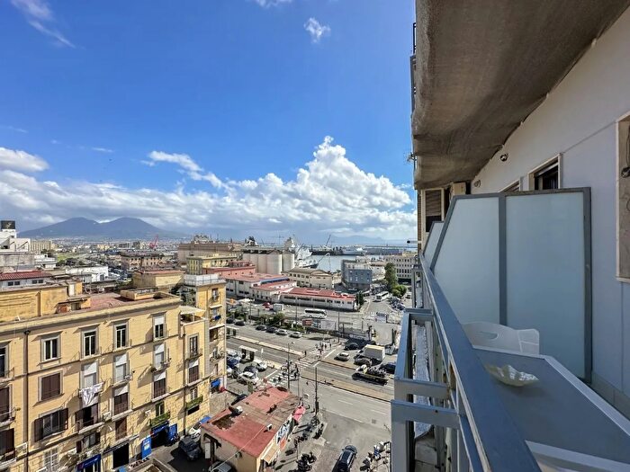 Appartamento quadrilocale in vendita in Napoli