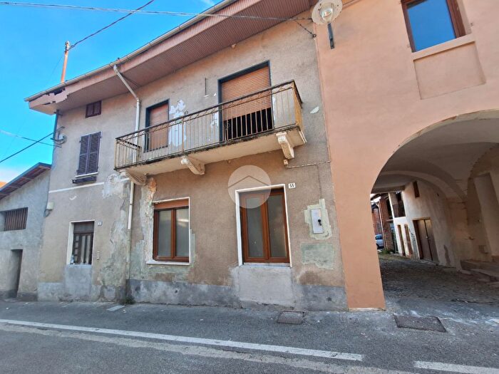 Case in Vendita e in Affitto - 2