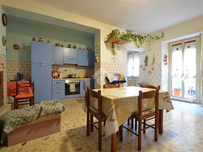 Appartamento trilocale in vendita in Via Cesare Battisti, Collecorvino