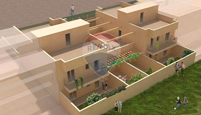 Casa quadrilocale in vendita in Via Francia, Manfredonia