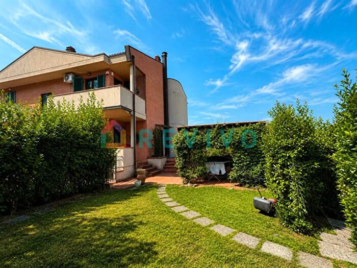 Appartamento con 5 locali in vendita in Castelfiorentino
