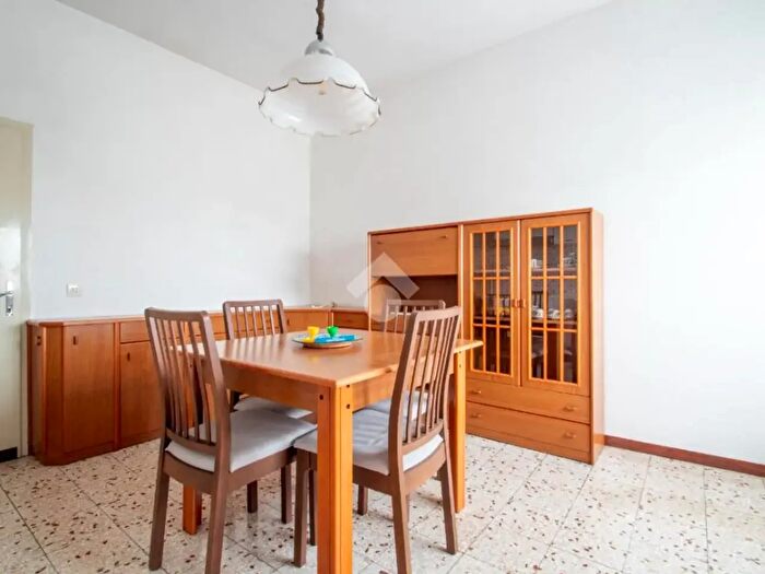 Casa quadrilocale in vendita in Via Giaroni, Caldogno