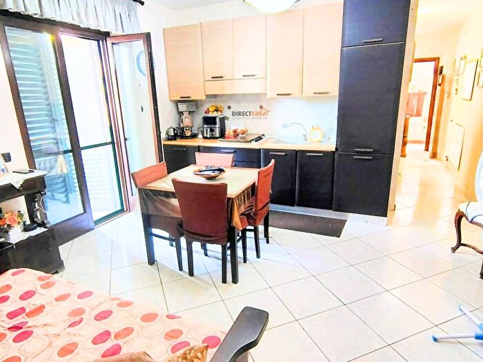 Appartamento trilocale in affitto in Via George Sand, Centro, Acerra