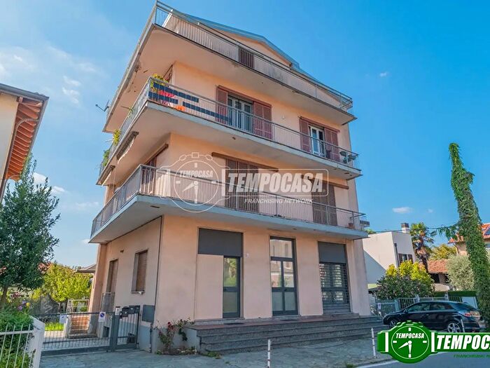 Appartamento quadrilocale in vendita in Via Don Davide Colli, Triuggio
