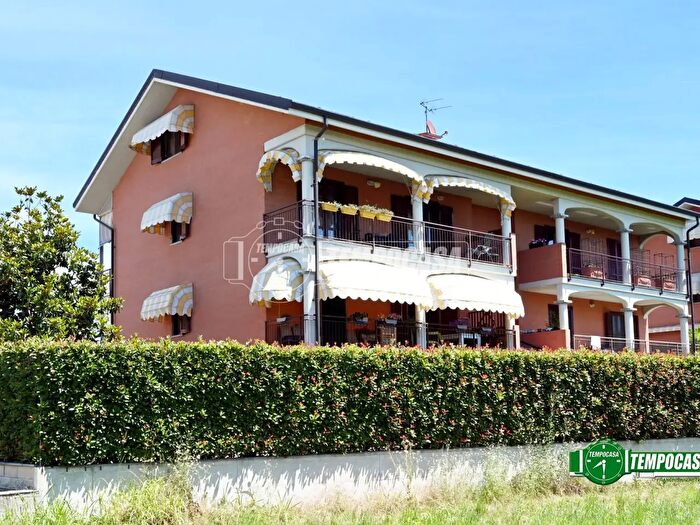 Appartamento con 5 locali in vendita in Via Case Sparse, Mappano