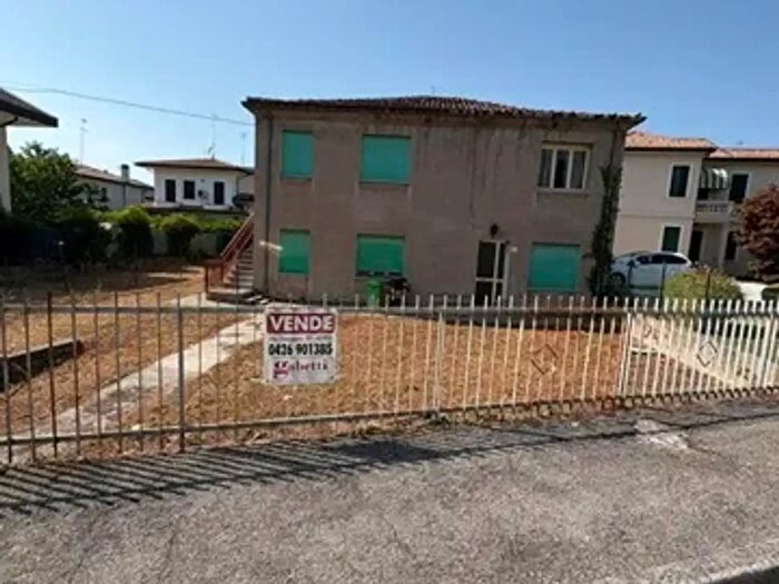 Casa con 11 locali in vendita in Adria Via Retratto, Adria