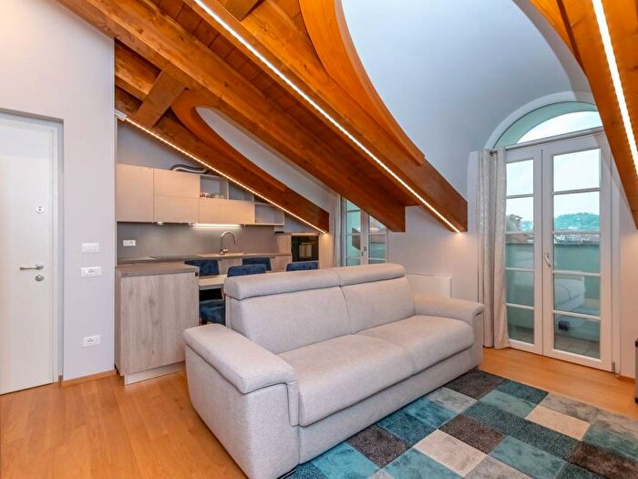 Casa bilocale in affitto in Via Nizza, San Secondo, Torino