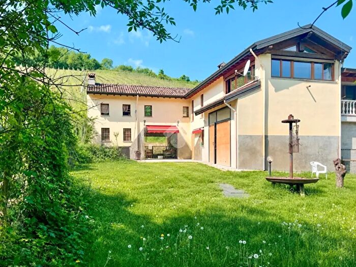 Casa con 5 locali in vendita in Via M Giorgi, Cigognola