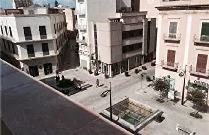 Appartamento trilocale in affitto in Piazza G Matteotti Marsala Tp, Marsala