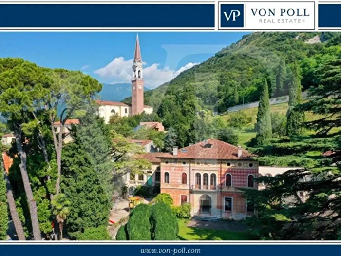 Casa con 6 locali in vendita in Via Marzari, Santorso