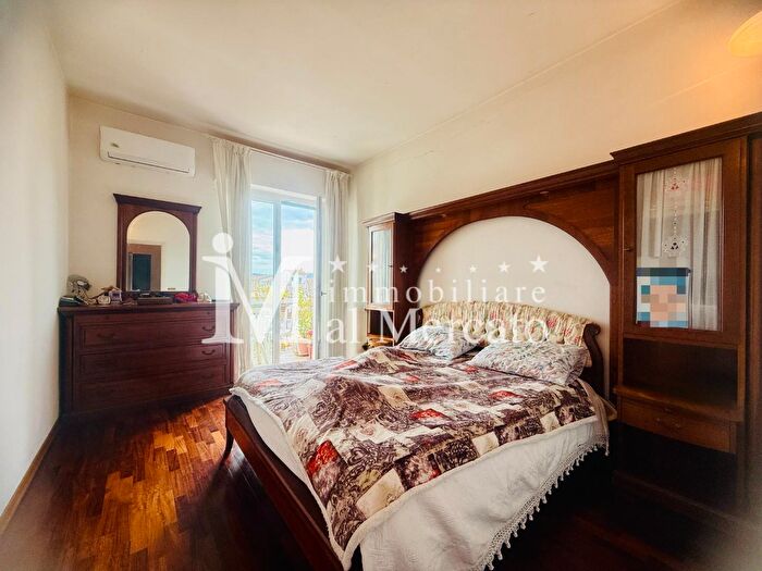 Appartamento con 5 locali in vendita in a S Francesco, Viareggio