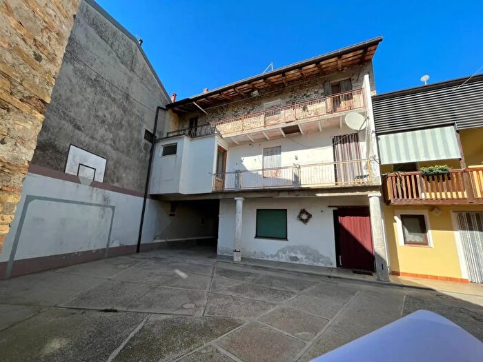 Casa con 5 locali in vendita in Dignano