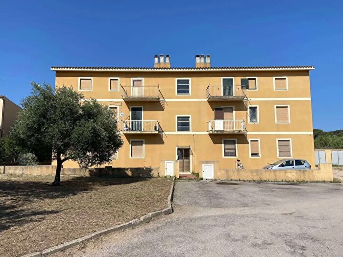 Appartamento trilocale in affitto in Via Rundines, Monti