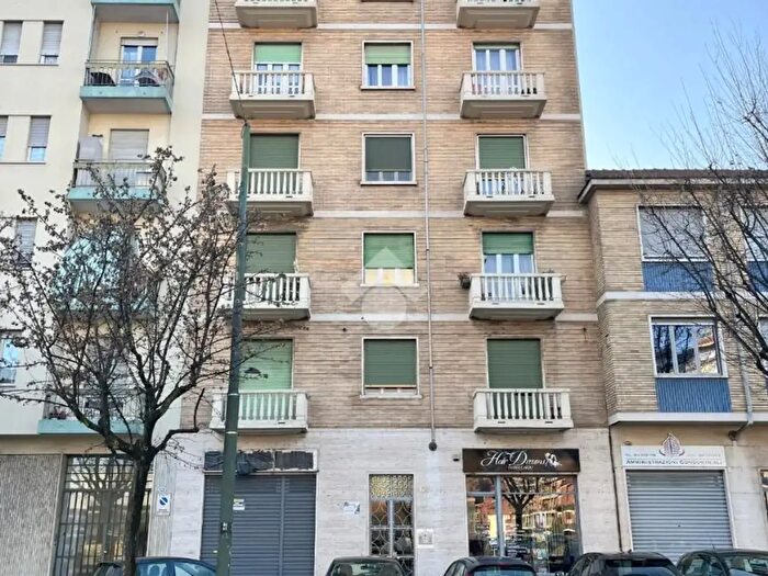 Appartamento bilocale in vendita in Via Borgaro, Torino