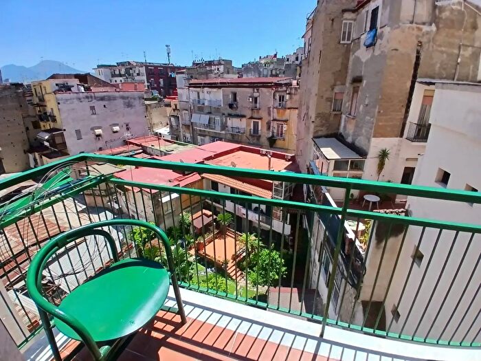 Appartamento trilocale in vendita in Via Titina De Filippo, Napoli