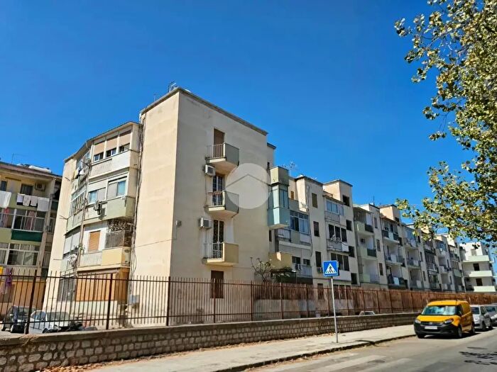 Appartamento trilocale in vendita in Via Salvatore Lo Bianco, Palermo