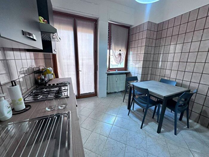 Appartamento trilocale in affitto in Viale Giovanni Vico, Corso Langhe Moretta Corso Cortemilia, Alba