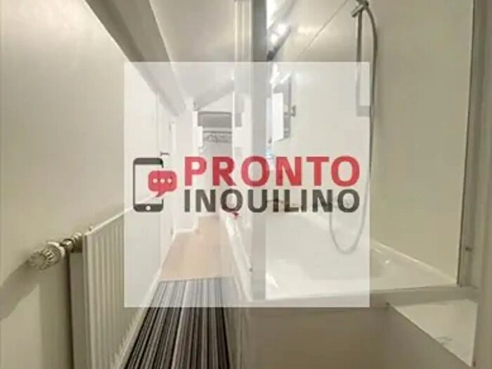 Appartamento bilocale in affitto in Via Alfonso Capecelatro, Milano