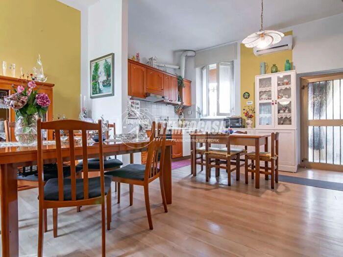 Casa trilocale in vendita in Desio