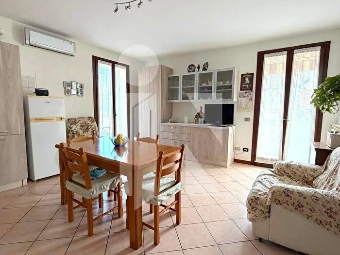 Appartamento bilocale in vendita in Curtatone