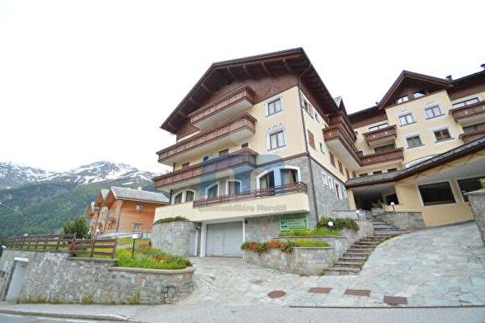 Appartamento trilocale in vendita in Via Vedich, Valfurva