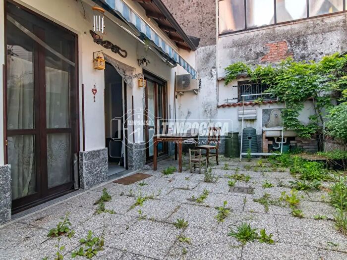 Appartamento trilocale in vendita in Via Dante Alighieri, Gorla Maggiore