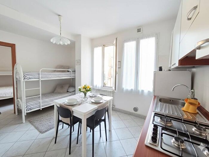 Appartamento bilocale in affitto in Via delle Mimose, Laigueglia