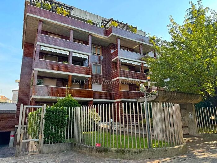 Appartamento bilocale in affitto in Via Stefano Grosso, Novara