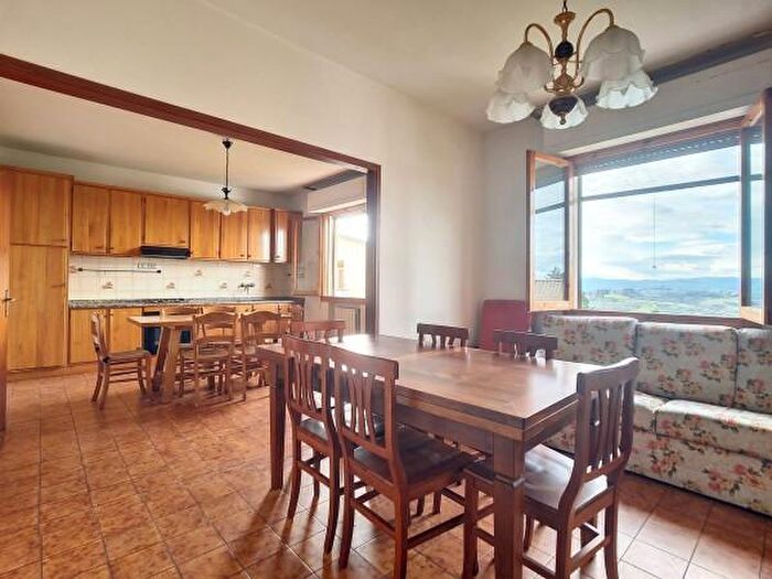 Appartamento con 5 locali in vendita in Strada Provinciale Volterrana, Montespertoli