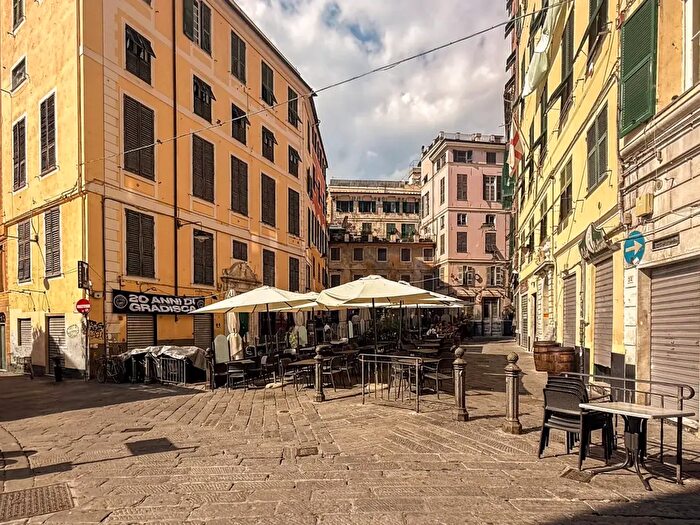 Appartamento trilocale in vendita in Salita del Prione, Genova