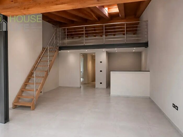 Casa trilocale in vendita in Via Pianezza, Schio