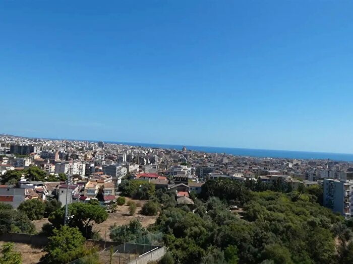 Appartamento trilocale in vendita in Via Nervesa della Battaglia, Catania