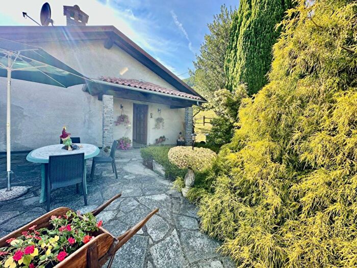 Casa trilocale in affitto in Regione Bagni, Netro