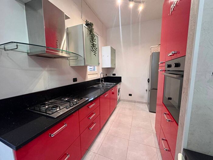 Appartamento trilocale in affitto in Via Lambro, Centro, Rozzano