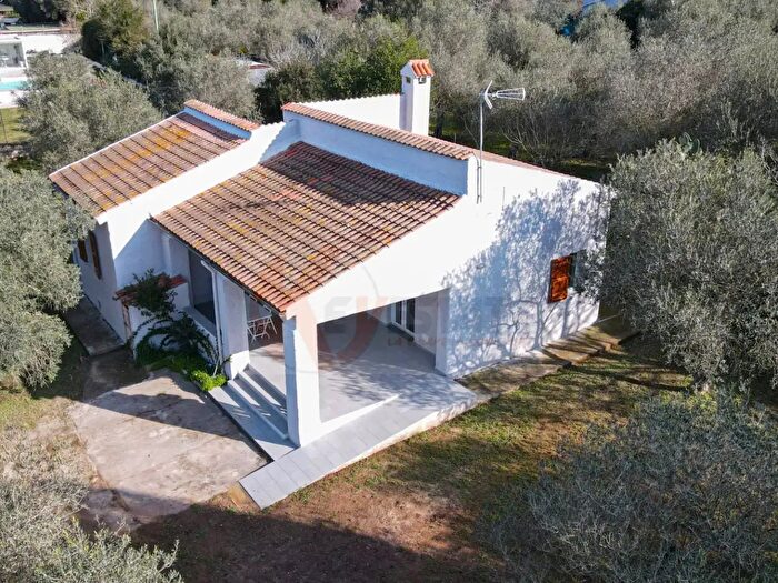 Casa trilocale in vendita in Strada Vicinale Serra di Lioni, Sassari
