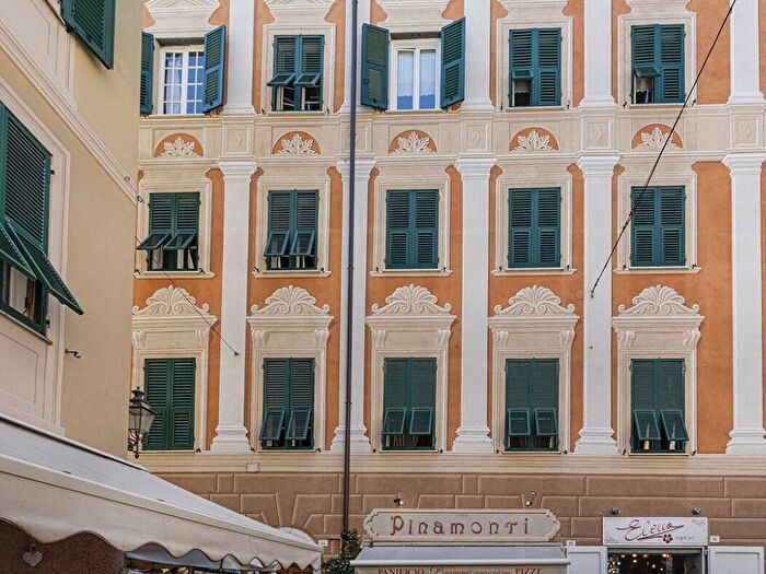 Appartamento trilocale in affitto in Largo Amendola, Centro, Santa Margherita Ligure