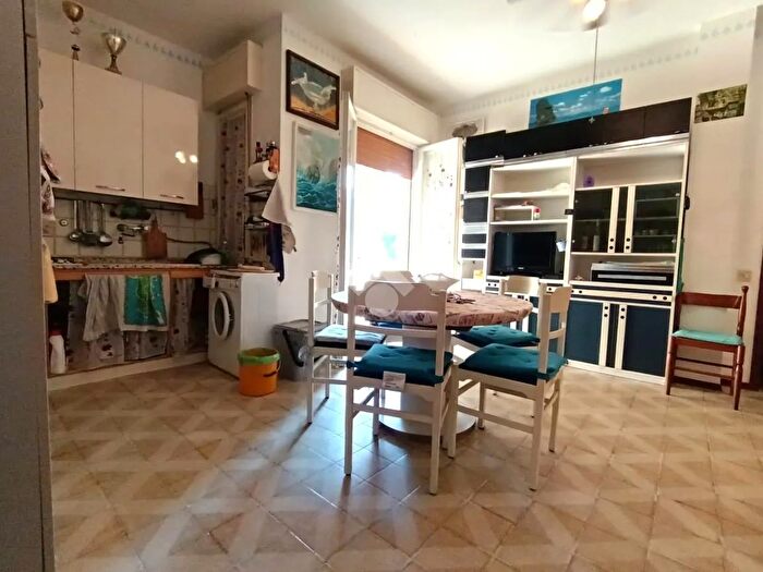 Appartamento trilocale in vendita in Viale Francesco Petrarca, Ravenna