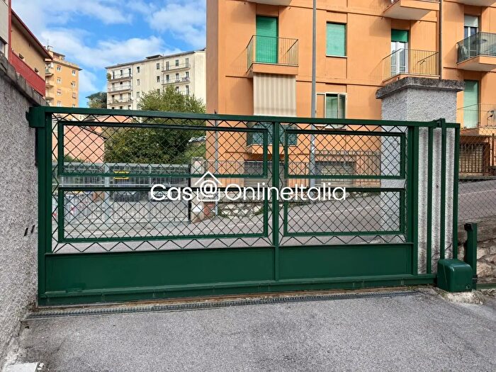 Appartamento quadrilocale in vendita in Via dei Filosofi, Perugia