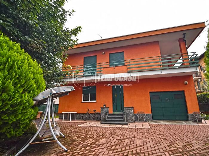 Casa con 6 locali in vendita in Via Volpiano, Brandizzo