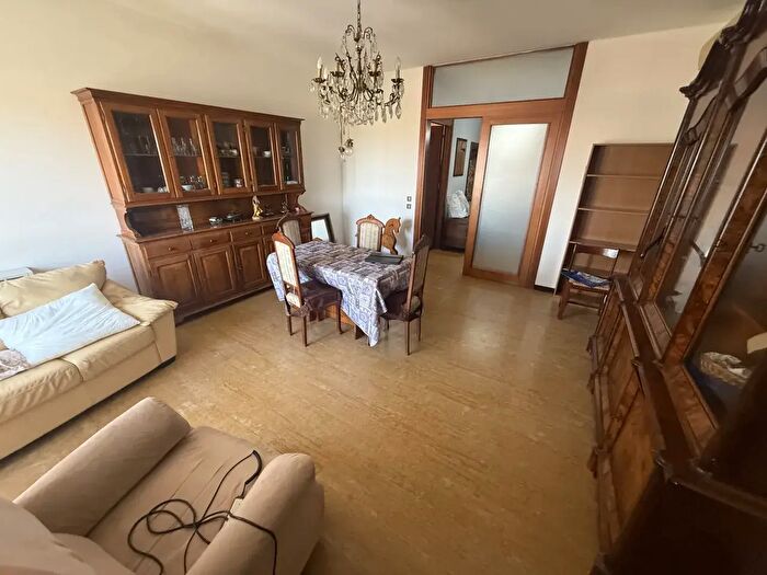 Appartamento quadrilocale in affitto in Padova