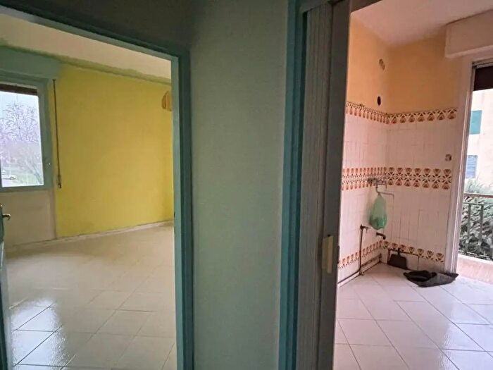 Appartamento con 5 locali in vendita in Novellara