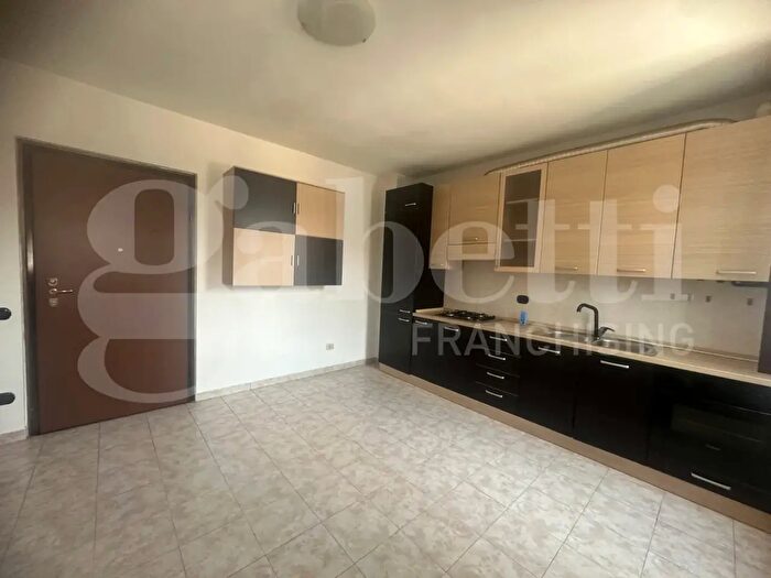 Appartamento bilocale in vendita in Via Massimo dAzeglio Snc, Merone