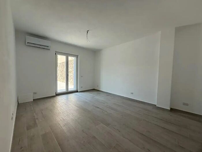 Appartamento trilocale in vendita in Via dei Mille, Castelli Calepio