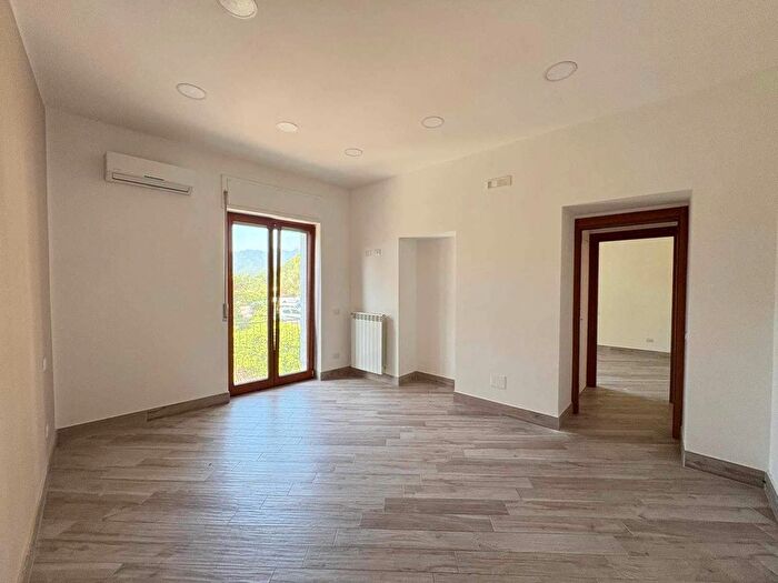 Appartamento bilocale in vendita in Cava De Tirreni