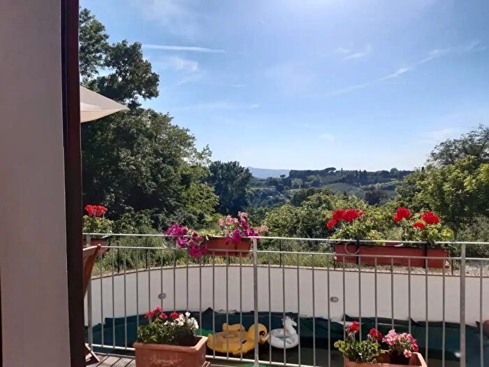 Appartamento trilocale in vendita in Peccioli