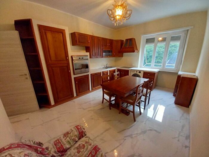 Appartamento trilocale in affitto in Corso Moncalieri, Cavoretto, Torino