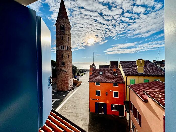 Appartamento quadrilocale in vendita in Calle Vescovi Tomba, Caorle