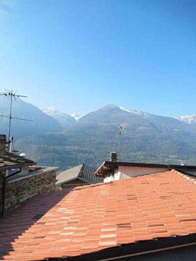 Appartamento trilocale in vendita in Montagna In Valtellina