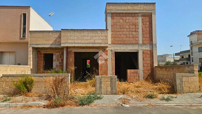 Casa bilocale in vendita in Via Angelo Onorato, Nardo